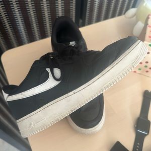 Men’s Nike Air Force One size 10.5